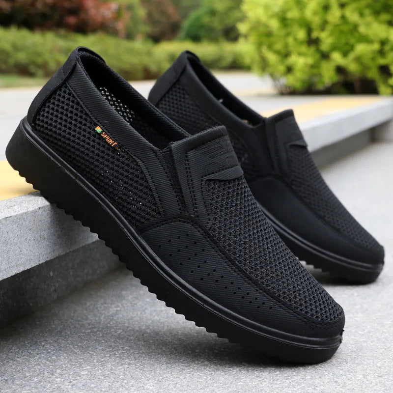 Breathable Mesh Men’s Casual Shoes – Lightweight, Non-Slip Summer Sneakers (Sizes 39–47)
