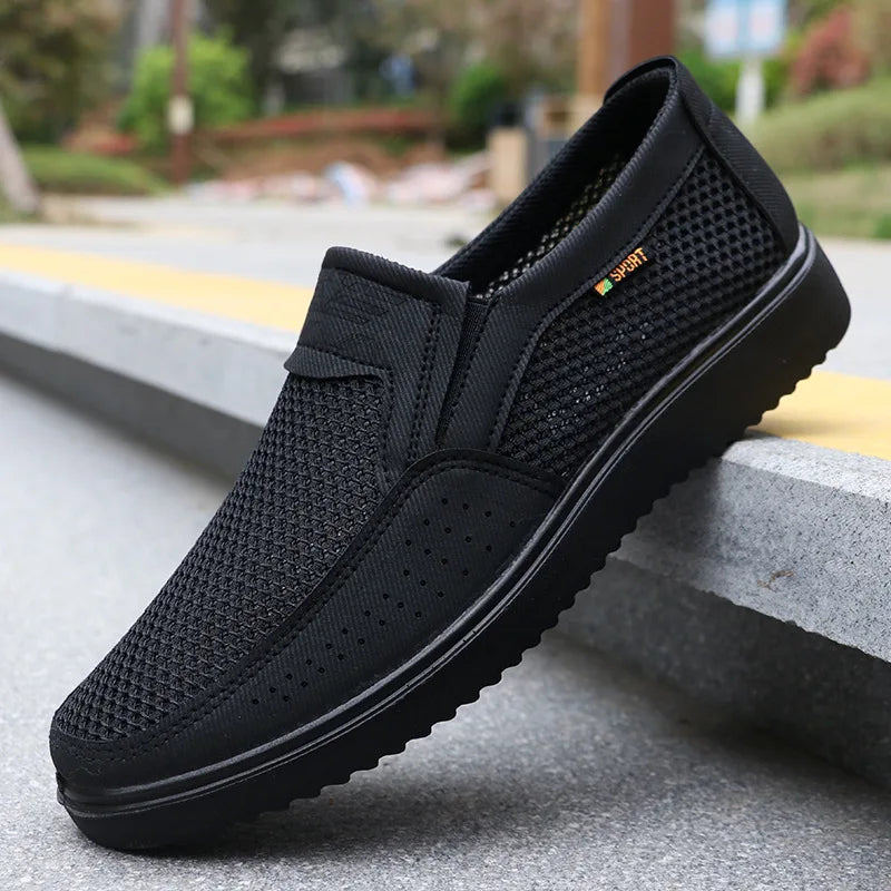 Breathable Mesh Men’s Casual Shoes – Lightweight, Non-Slip Summer Sneakers (Sizes 39–47)